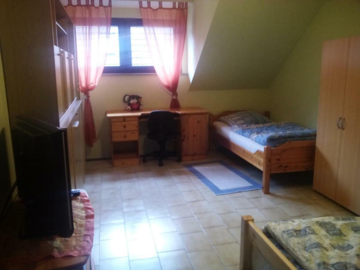 Bea'S Monteurzimmer Seckach Ngoại thất bức ảnh